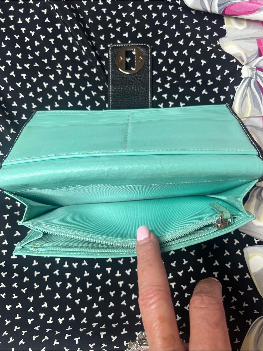 Tiffany & Co. Black Pebbled Leather Continental Wallet Tiffany Blue Interior - Picture 9 of 16